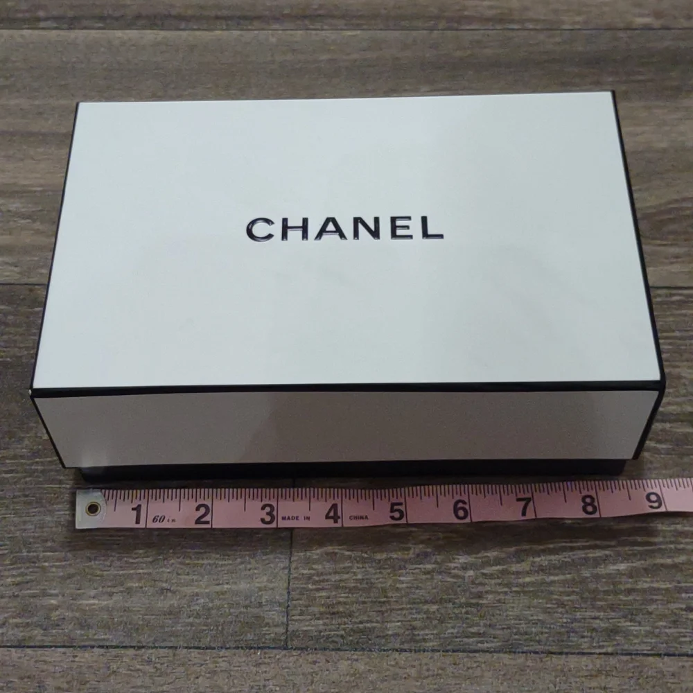 Authentic Chanel Gift box - Picture 2 of 10